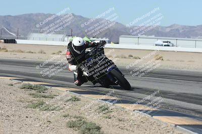 media/Oct-30-2025-Racers Edge (Thu) [[dabbdaf680]]/3-B Group/Session 3 (Turn 15 Inside)/